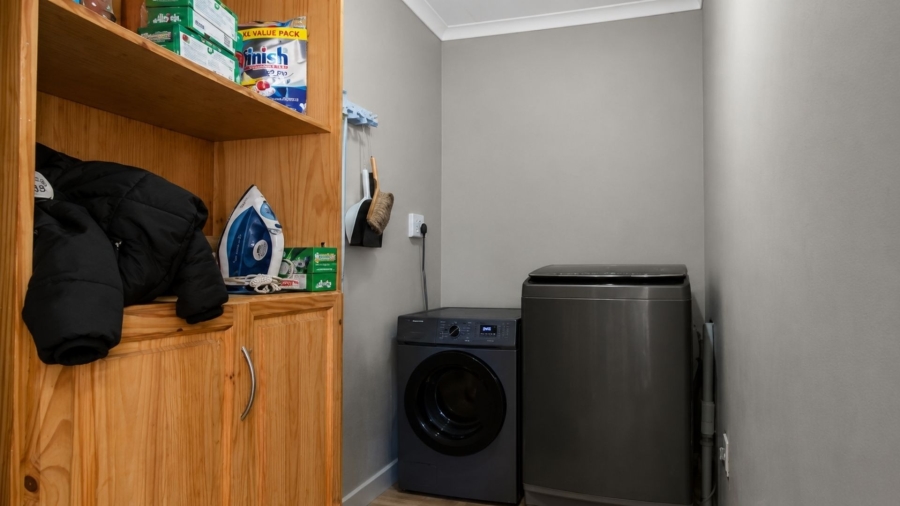 3 Bedroom Property for Sale in Safari Gardens North West